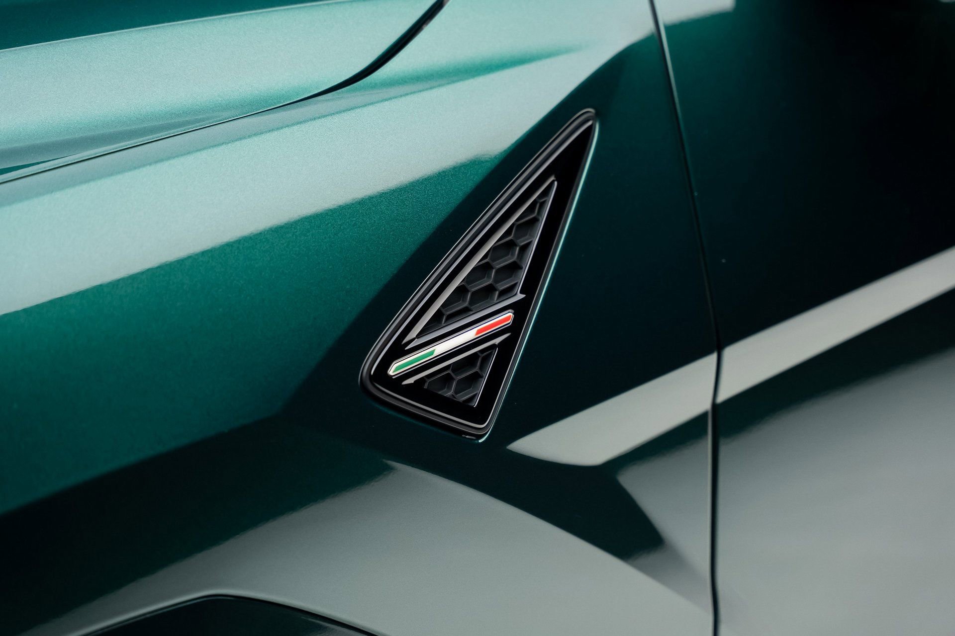 Used 2024 Lamborghini Urus S AWD/4WD image 23