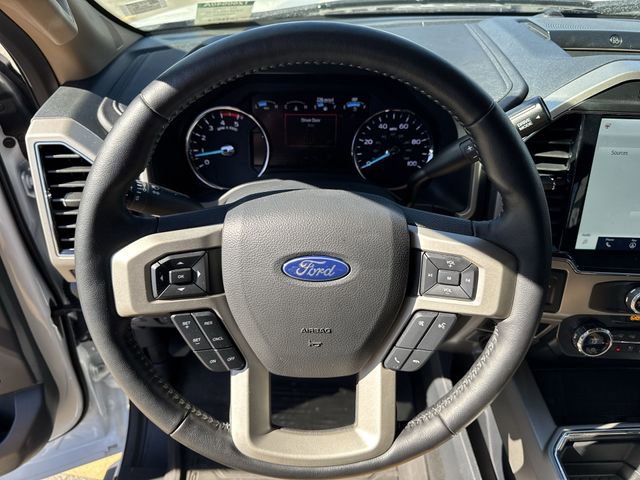 Used 2022 Ford F350 Lariat w/ Lariat Ultimate Package image 11