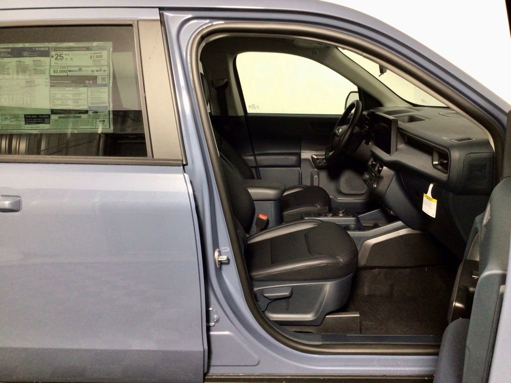 New 2026 Ford Maverick Lariat w/ Black Appearance Package image 35