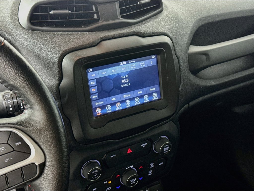 Used 2020 Jeep Renegade Trailhawk w/ Premium Leather Group AWD/4WD image 14