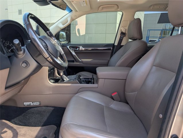 Used 2022 Lexus GX 460 Luxury w/ Sport Design Package AWD/4WD image 40