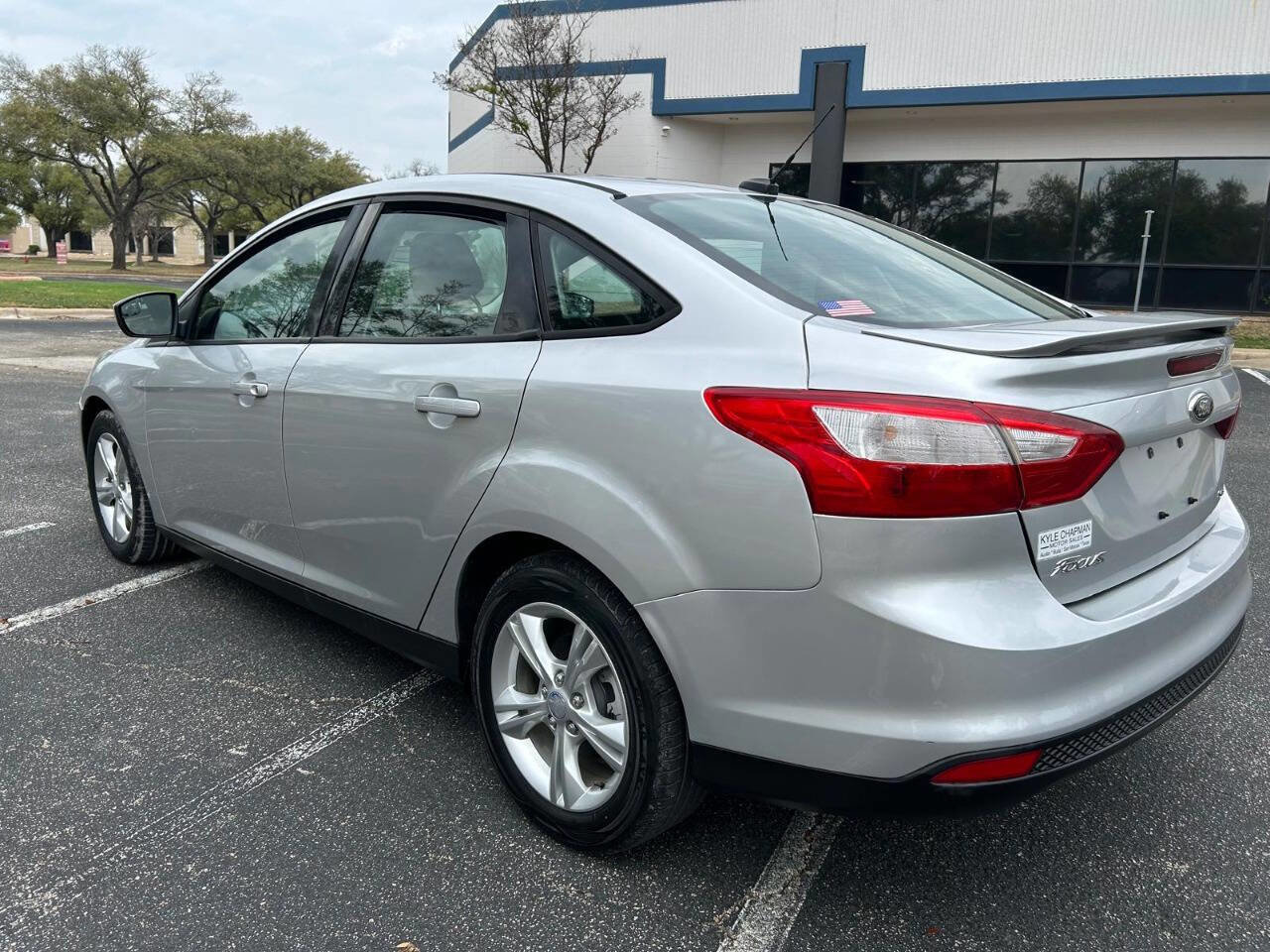 Used 2012 Ford Focus SE w/ SE Sport Pkg image 18