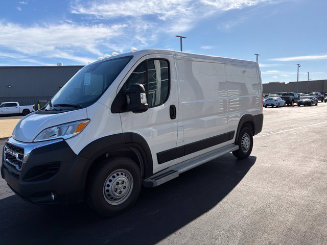 Used 2025 RAM ProMaster 2500 w/ U-Haul Equipment Group FWD image 3
