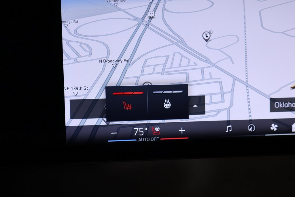 Used 2024 BMW iX xDrive50 w/ Sport Package image 8