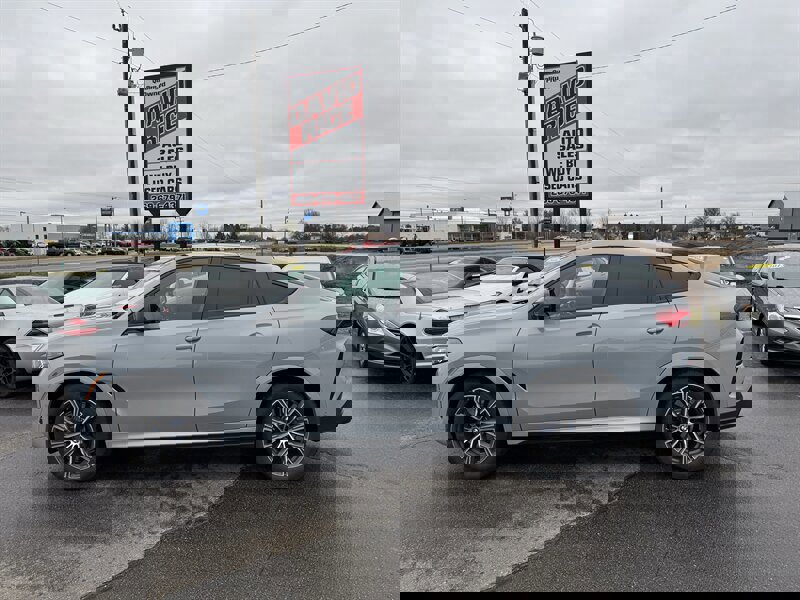 Used 2026 BMW X6 M60i image 1