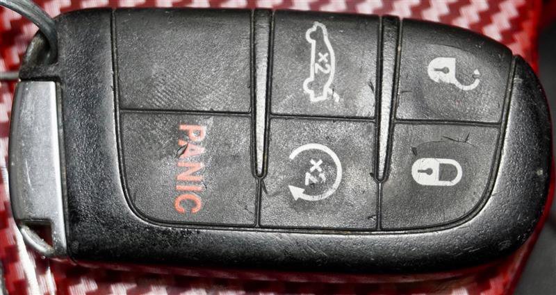 Used 2015 Dodge Challenger SXT Plus w/ Premium Sound Group image 25