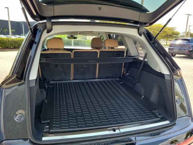 Certified 2025 Audi Q7 3.0T Premium Plus w/ Premium Plus Package image 8