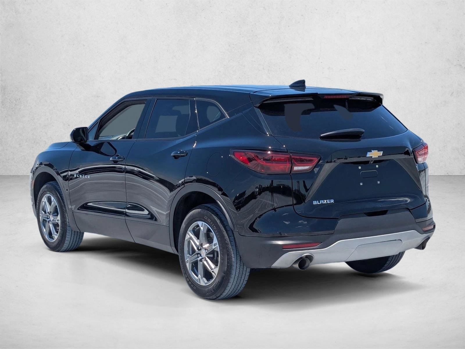 Used 2023 Chevrolet Blazer LT FWD image 8