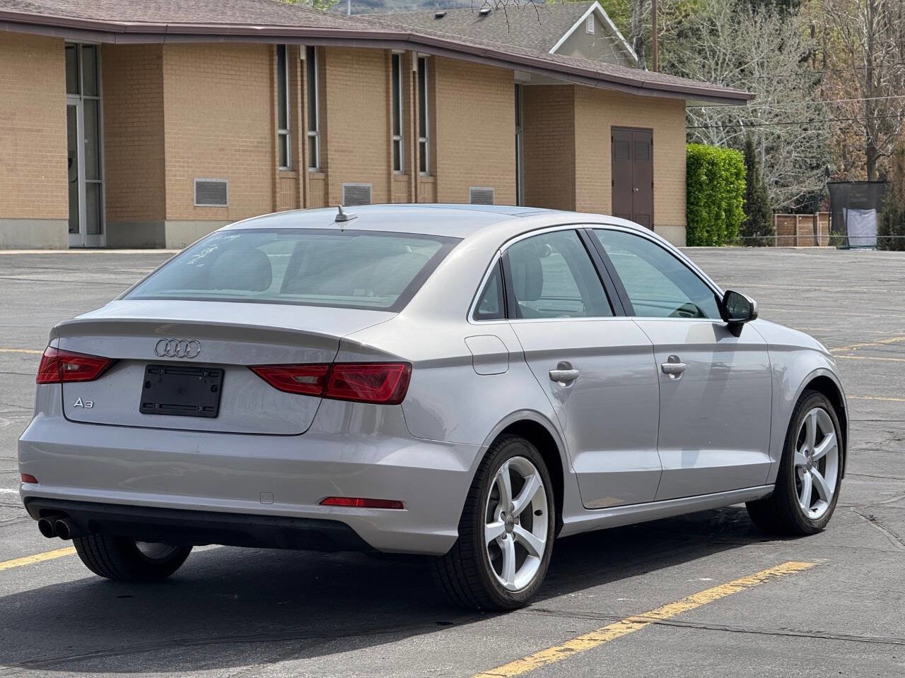Used 2015 Audi A3 1.8T Premium w/ Cold Weather Package FWD image 5