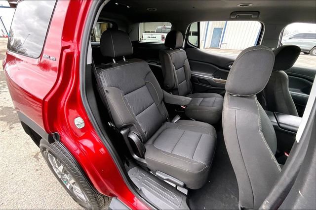 Used 2023 GMC Acadia SLE w/ Driver Convenience Package image 25