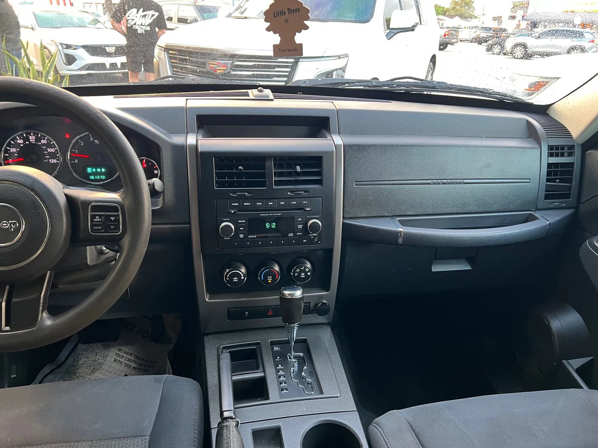 Used 2012 Jeep Liberty Sport image 17