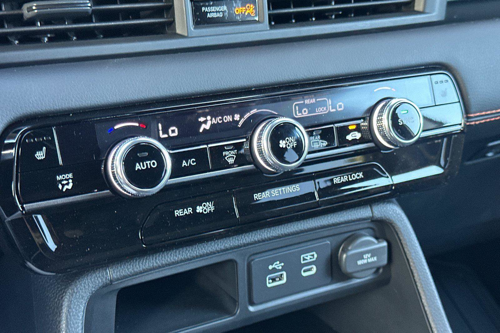 New 2025 Honda Pilot TrailSport image 18