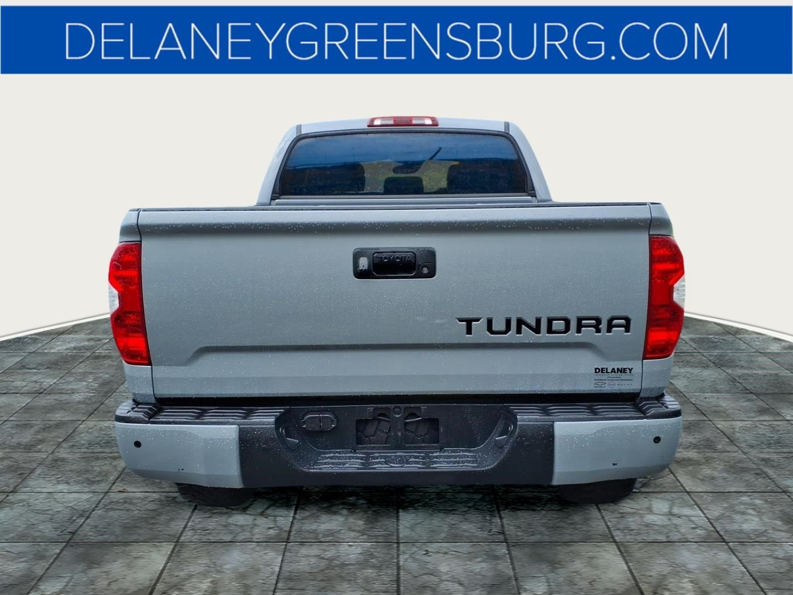 Used 2019 Toyota Tundra SR5 w/ TRD Off Road Package AWD/4WD image 4