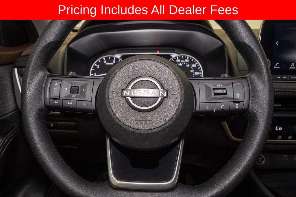 Certified 2023 Nissan Rogue SV FWD image 17