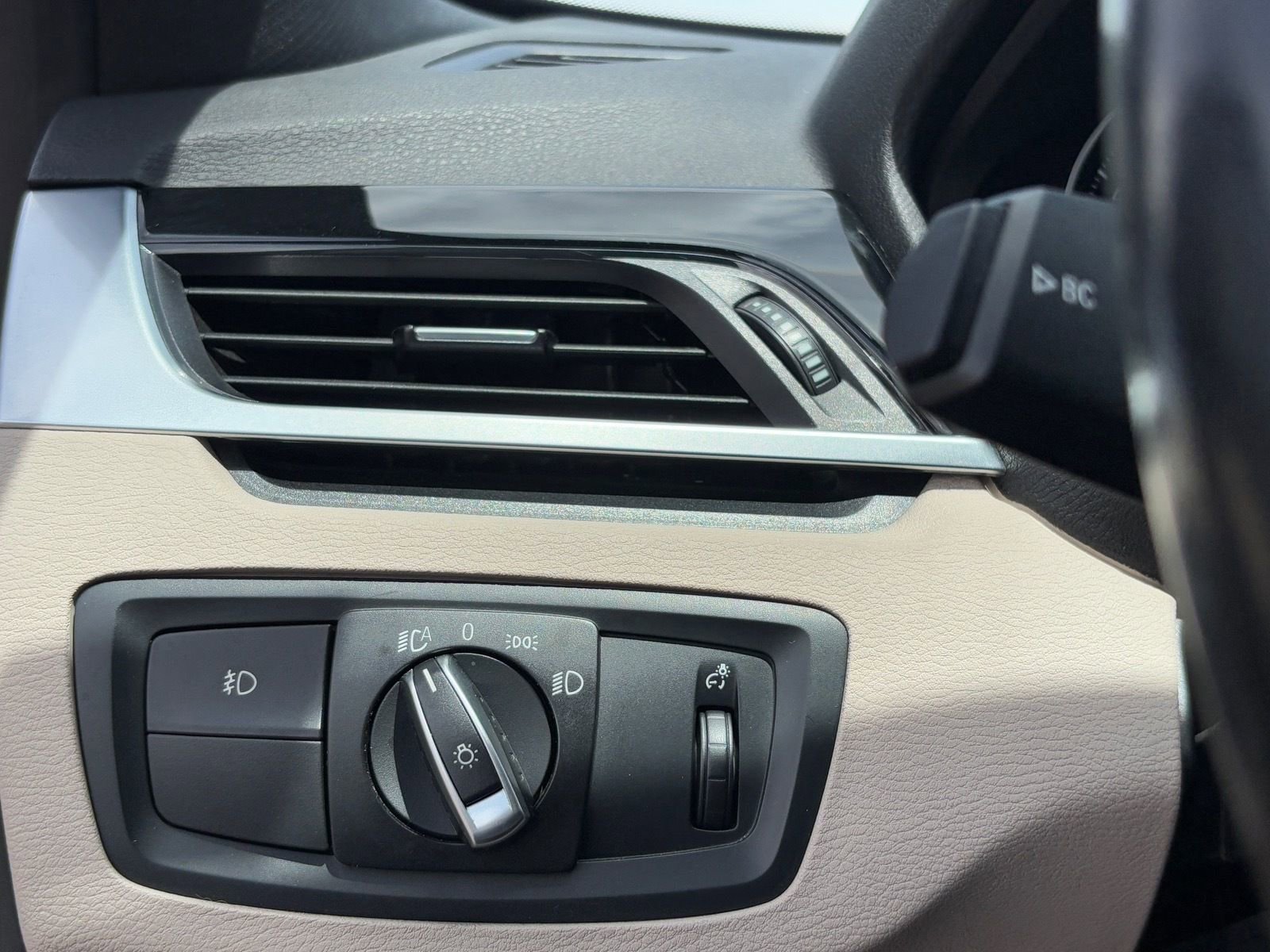 Used 2018 BMW X1 sDrive28i w/ Convenience Package image 28