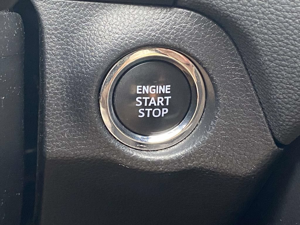 Used 2024 Toyota RAV4 XLE FWD image 23