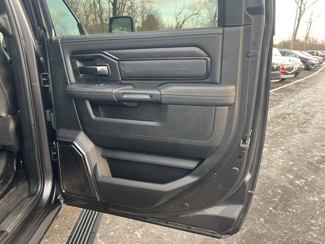 Used 2023 RAM 3500 Limited image 30