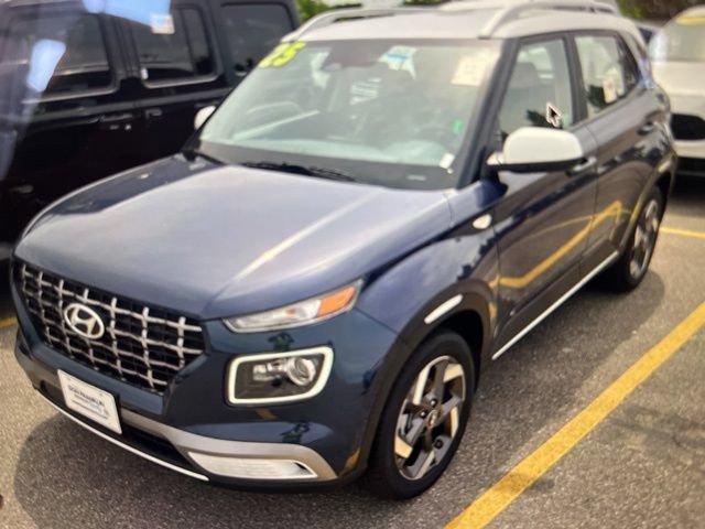 Used 2025 Hyundai Venue Limited