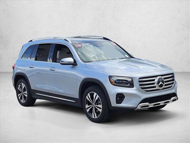 Used 2026 Mercedes-Benz GLB 250 image 3