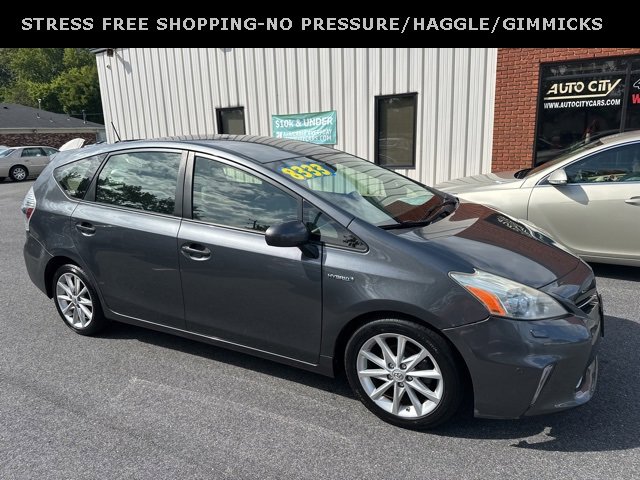 Used 2013 Toyota Prius V Five image 29