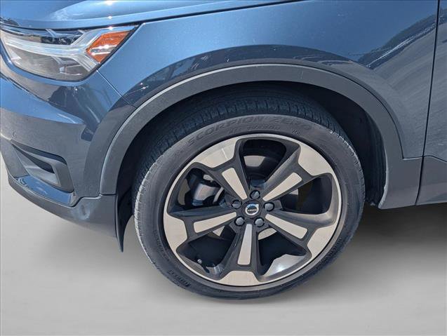 Used 2022 Volvo XC40 T5 Momentum w/ Premium Package AWD/4WD image 21