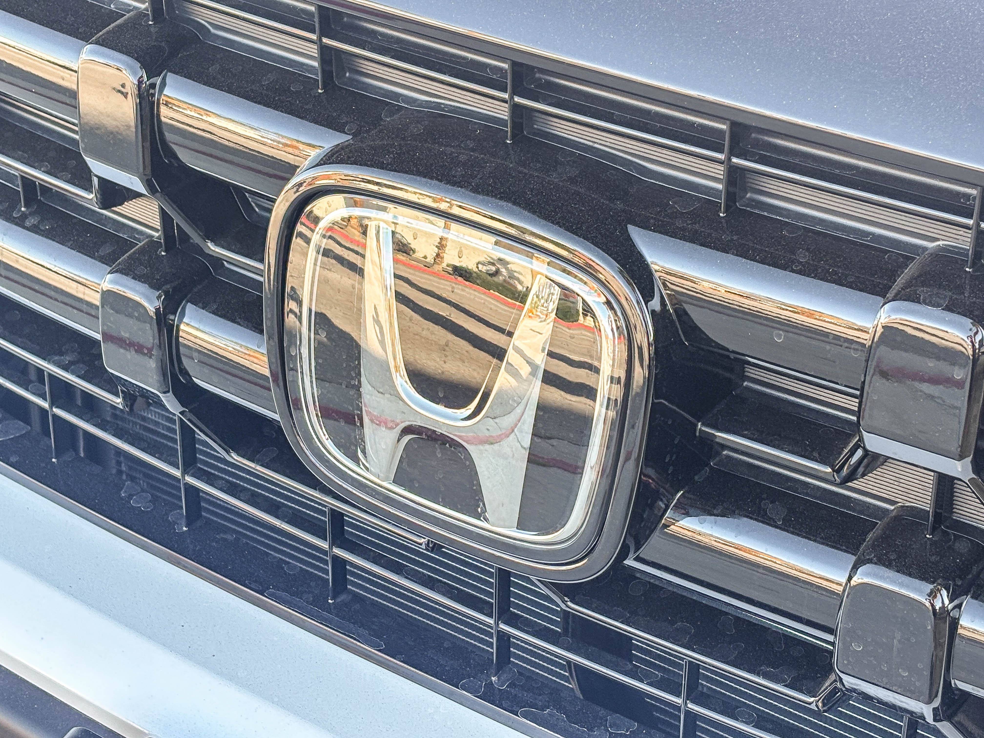 New 2026 Honda Ridgeline Black Edition image 10