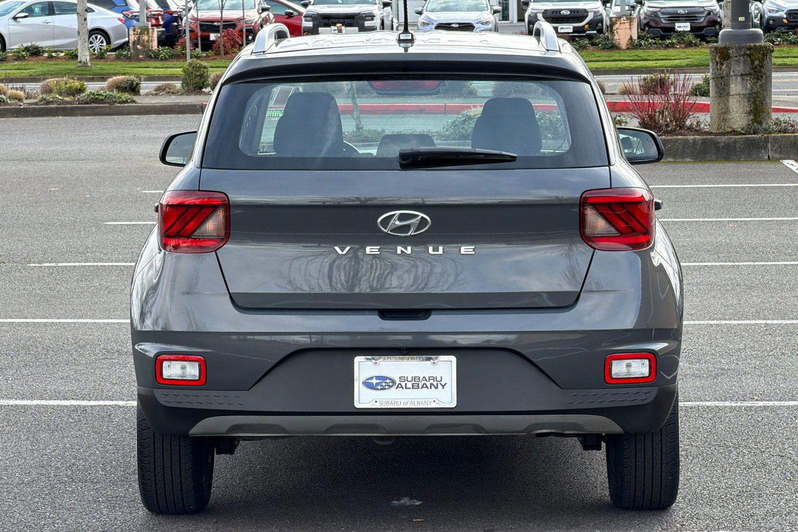 Used 2025 Hyundai Venue SEL image 5