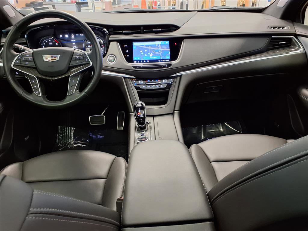 Certified 2023 Cadillac XT5 Sportv w/ Technology Package image 16