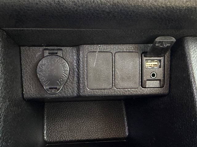 Used 2017 Toyota Corolla LE FWD image 20