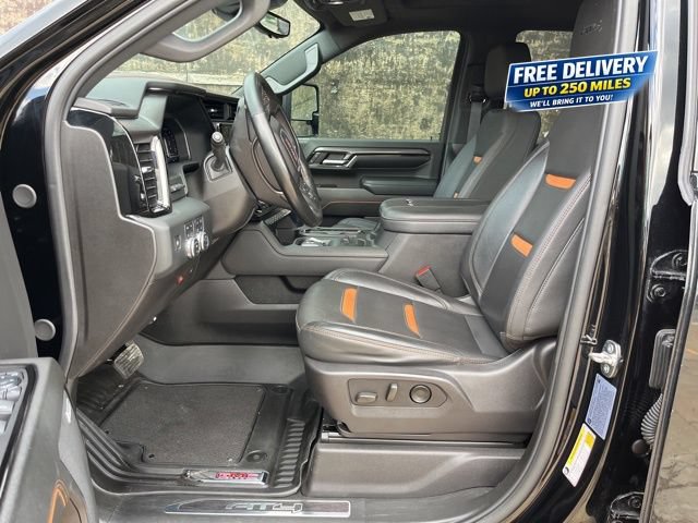 Used 2024 GMC Sierra 2500 AT4 w/ AT4 Premium Plus Package AWD/4WD image 17