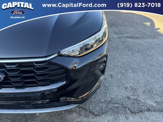Used 2024 Ford Escape ST-Line Select w/ Tech Pack #2 image 11