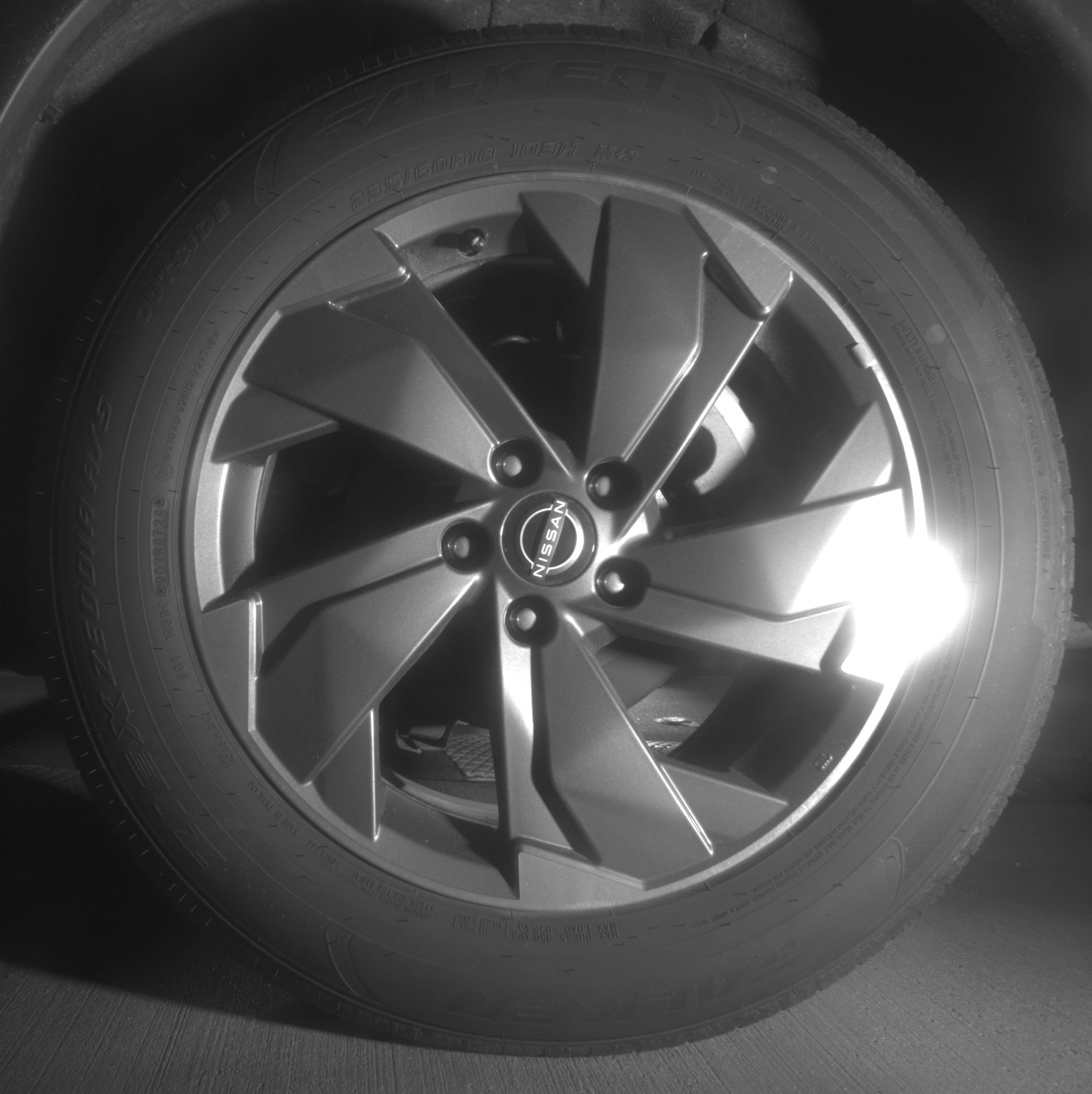 Used 2025 Nissan Rogue SV FWD image 14