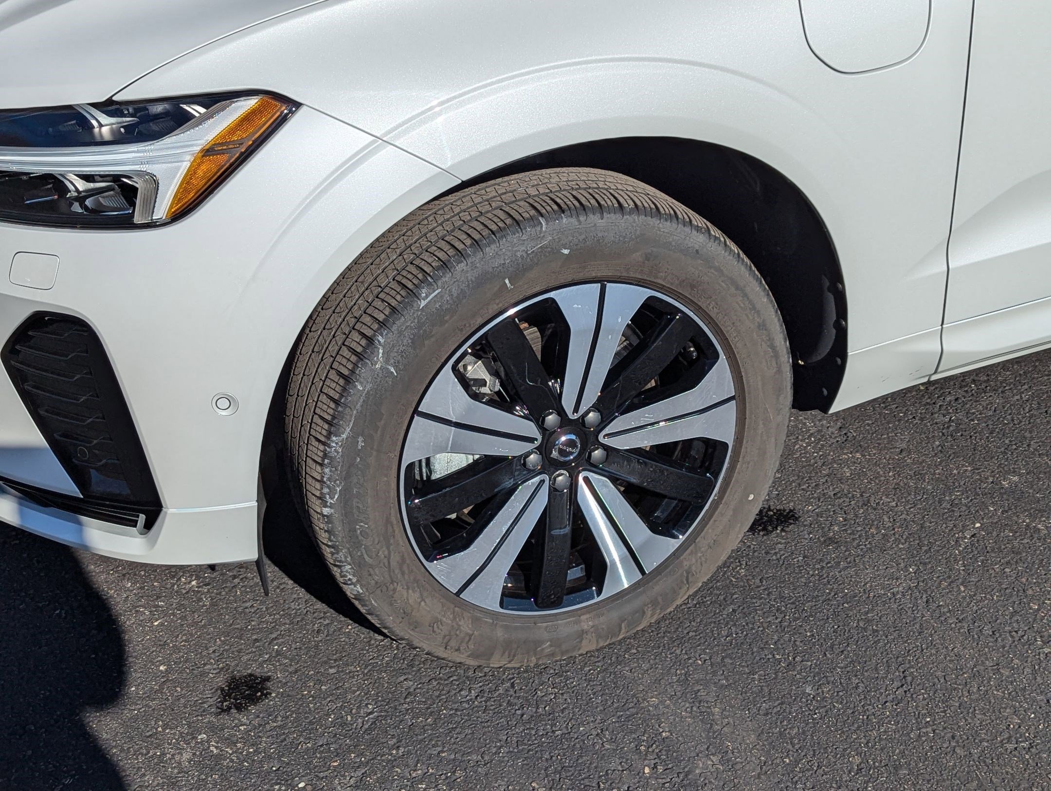 New 2025 Volvo XC60 T8 Plus w/ Protection Package Premier image 26