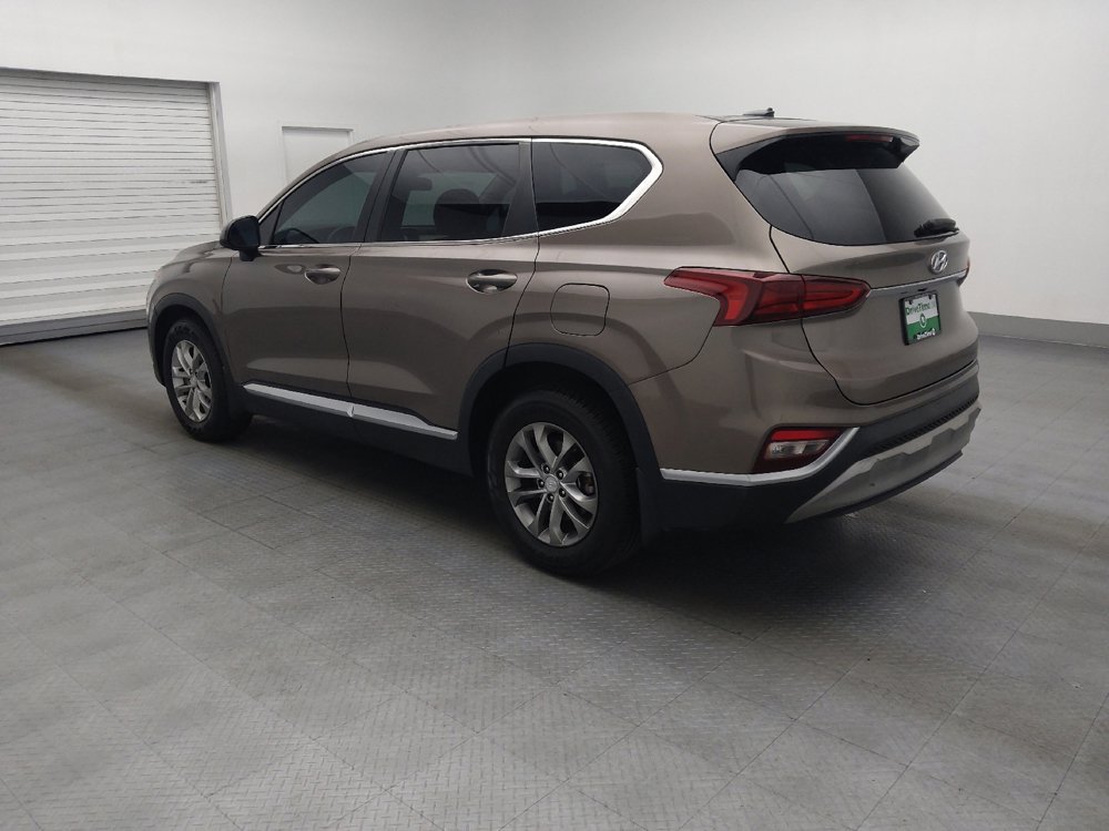 Used 2020 Hyundai Santa Fe SE image 3