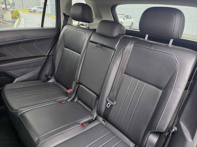 Used 2022 Volkswagen Tiguan SE AWD/4WD image 17