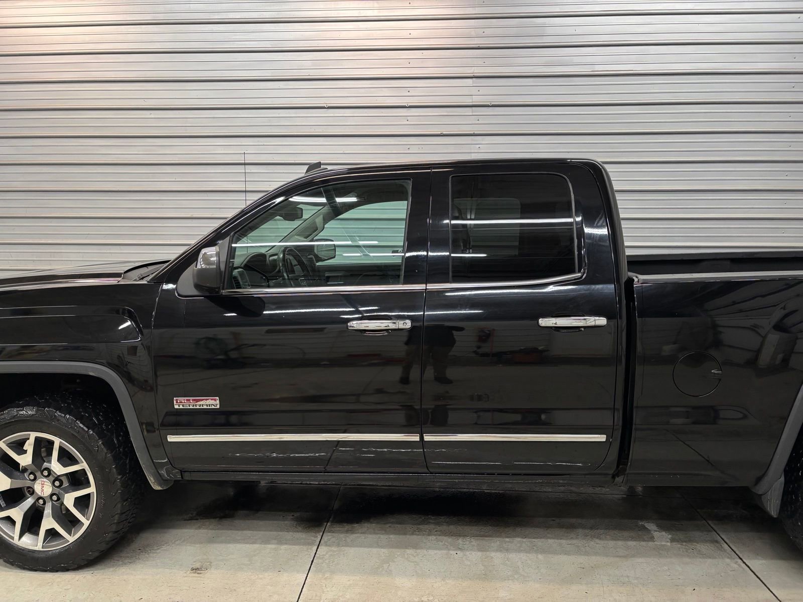 Used 2014 GMC Sierra 1500 SLT w/ All-Terrain Package image 7