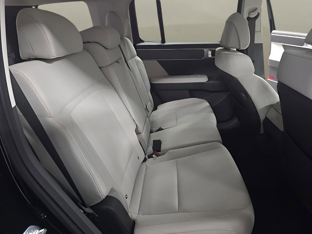 New 2026 Hyundai Santa Fe SE FWD image 18