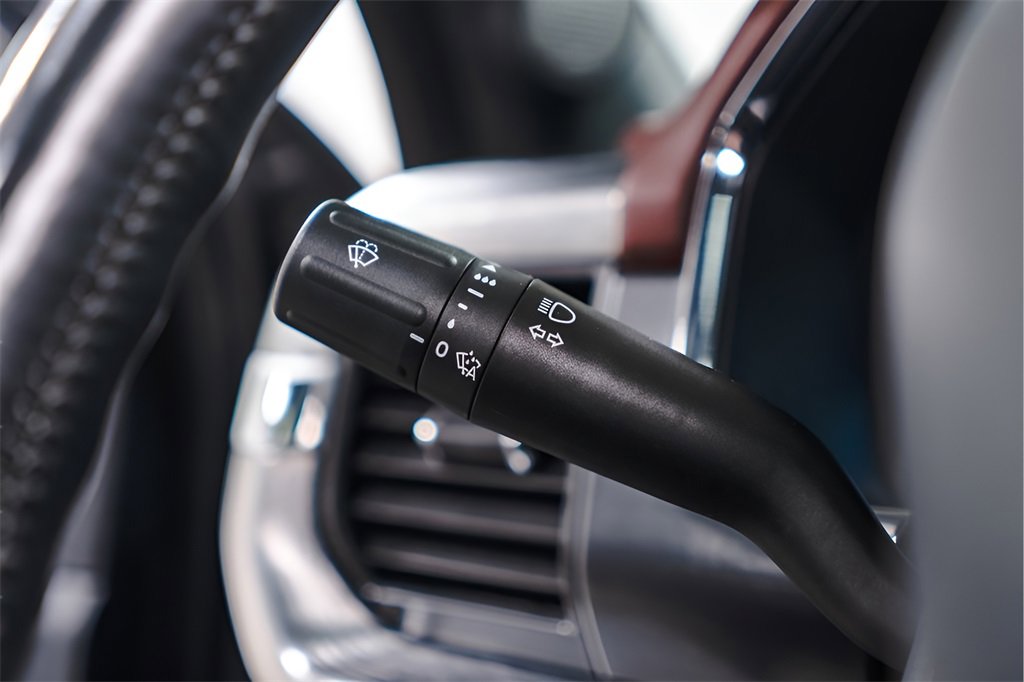 Used 2022 Ford F150 Lariat w/ Equipment Group 502A High image 23