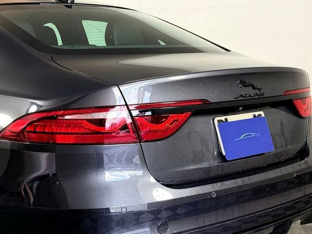 New 2024 Jaguar XF R-Dynamic SE AWD/4WD image 16