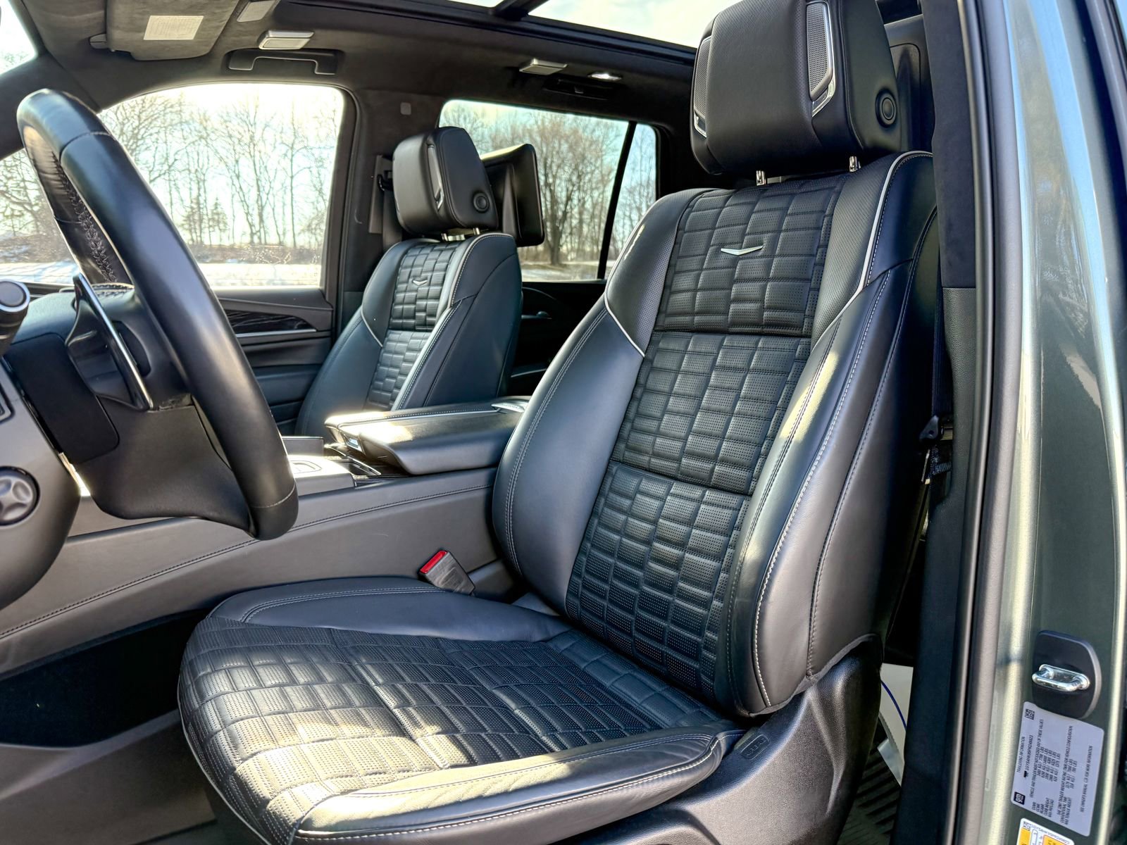 Used 2023 Cadillac Escalade V image 13