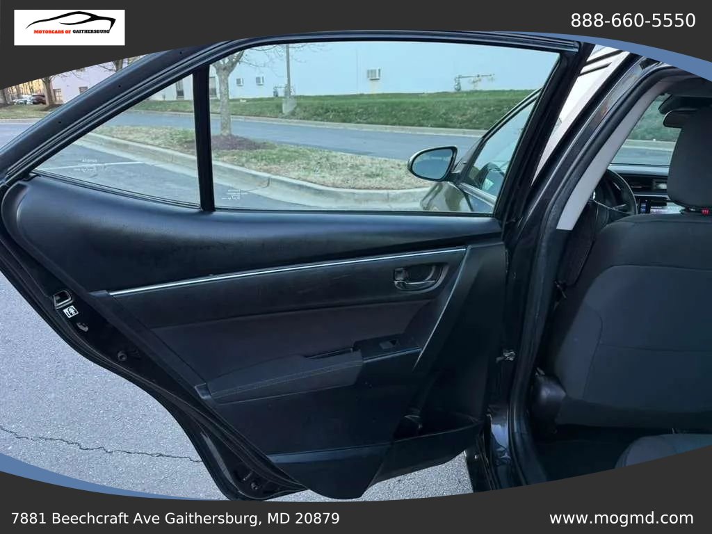 Used 2019 Toyota Corolla LE FWD image 12