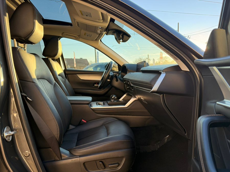 Used 2024 MAZDA CX-90 3.3 Turbo w/ Preferred Plus image 22