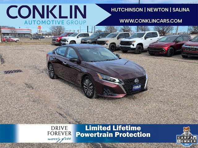 Used 2025 Nissan Altima 2.5 SV image 1