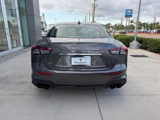 Used 2023 Maserati Ghibli Modena Q4 AWD/4WD image 17