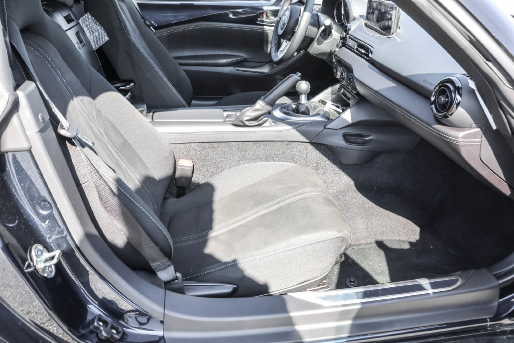 New 2026 MAZDA MX-5 Miata Club w/ Interior Package RWD image 37