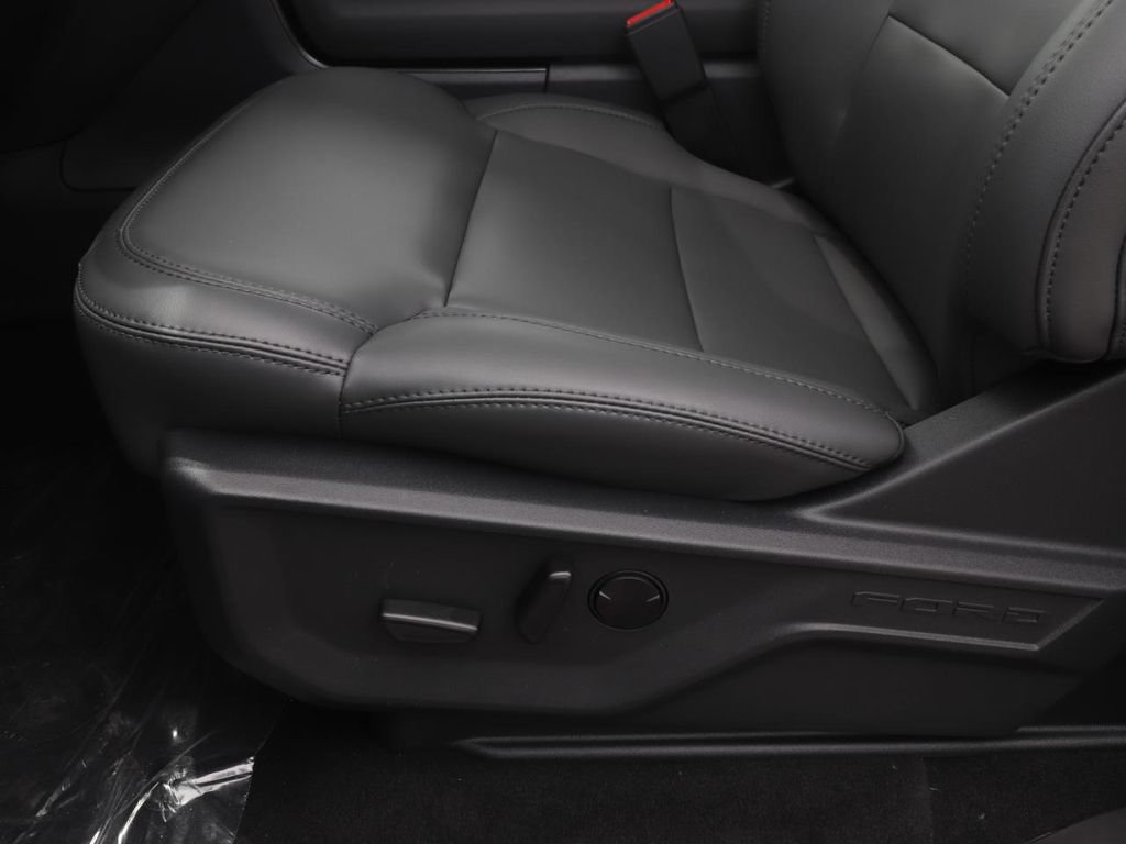New 2026 Ford Expedition Active RWD image 19