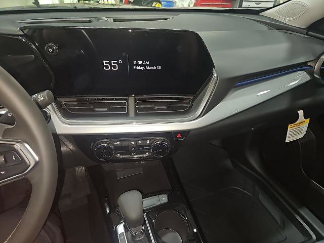 New 2026 Chevrolet Trax LT w/ Driver Confidence Package image 13