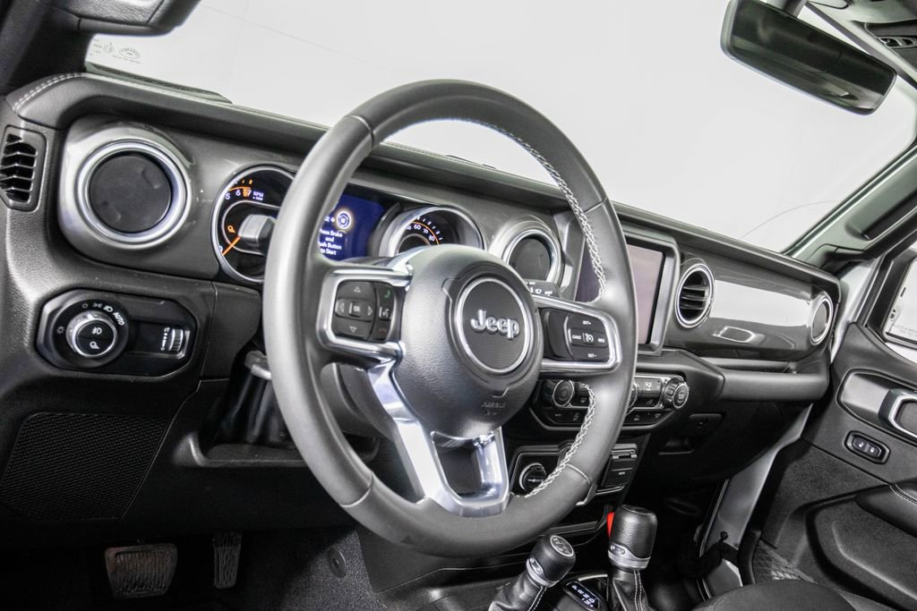 Used 2023 Jeep Gladiator Overland image 18