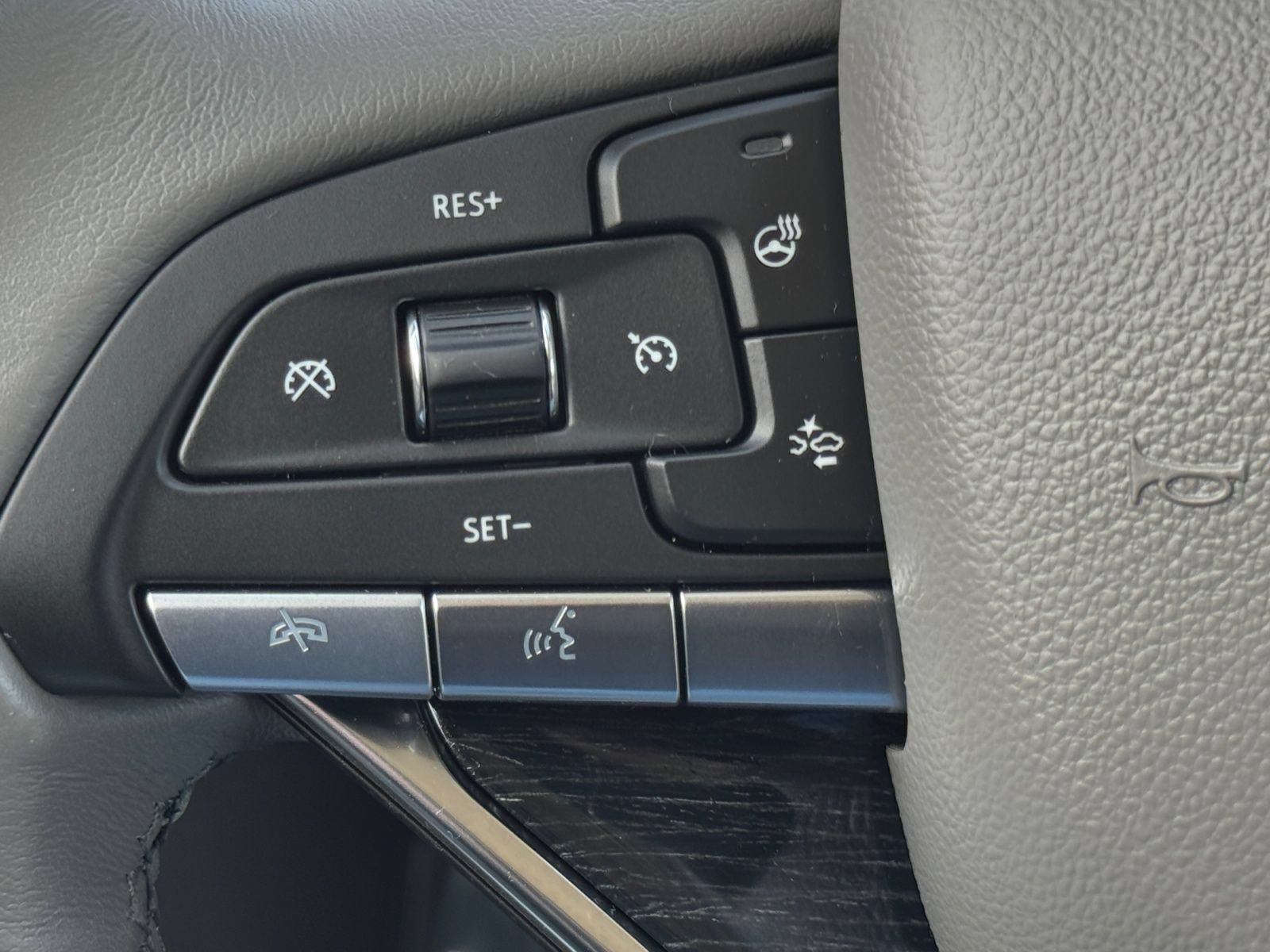 Used 2024 Cadillac XT6 Premium Luxury AWD/4WD image 26