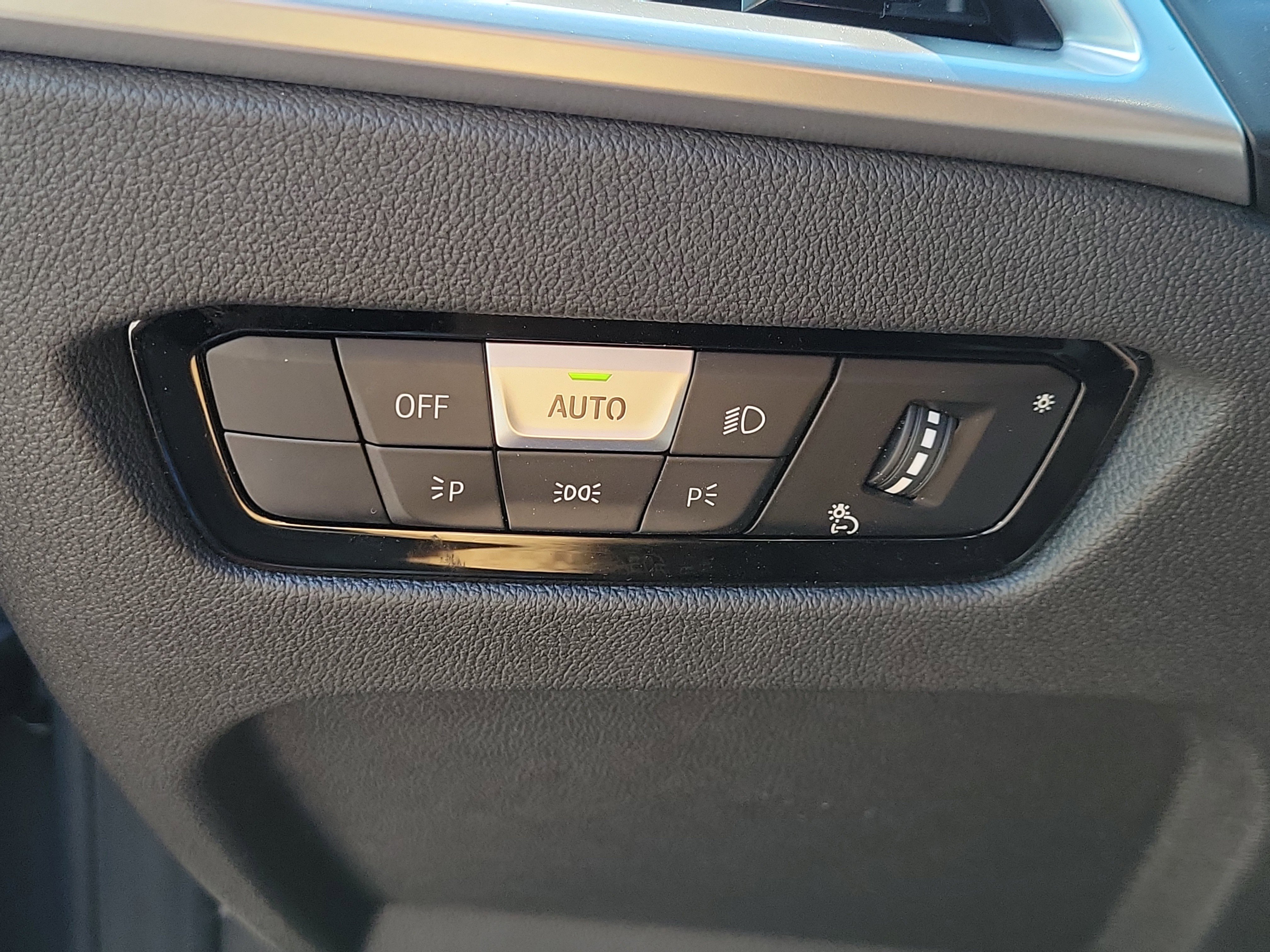 New 2026 BMW 430i Coupe w/ M Sport Package image 15